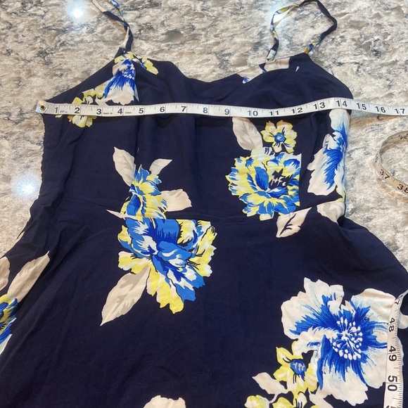 Old Navy | NWOT Floral Sundress Adjustable Straps in Navy Blue Size Medium - Picture 4 of 12